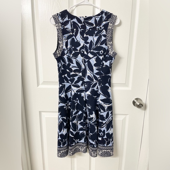 Liz Claiborne Floral Sleeveless Dress Size 8 Navy Blue - Picture 3 of 4
